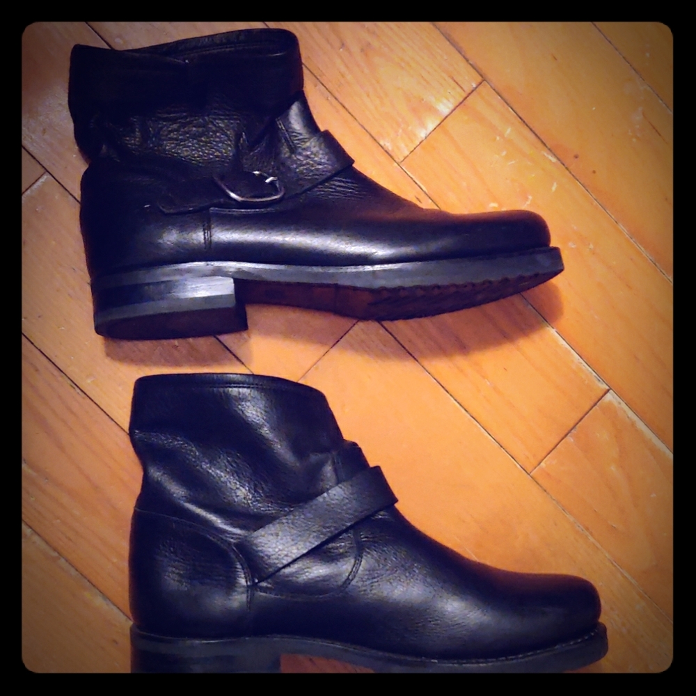 Frye Veronica Bootie